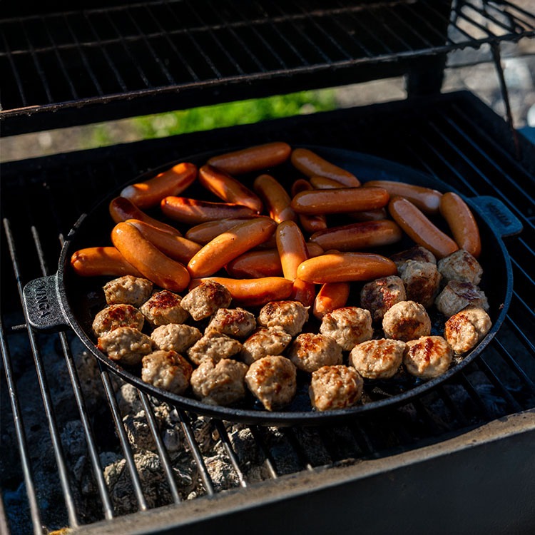 Gjutjärnspanna till grillen