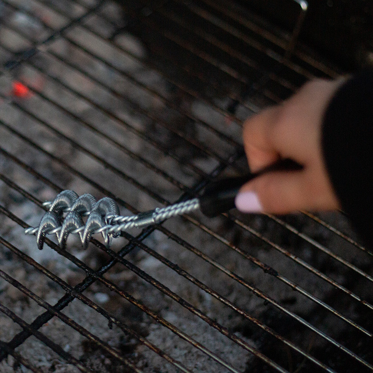 Liten grillborste i rostfritt stål