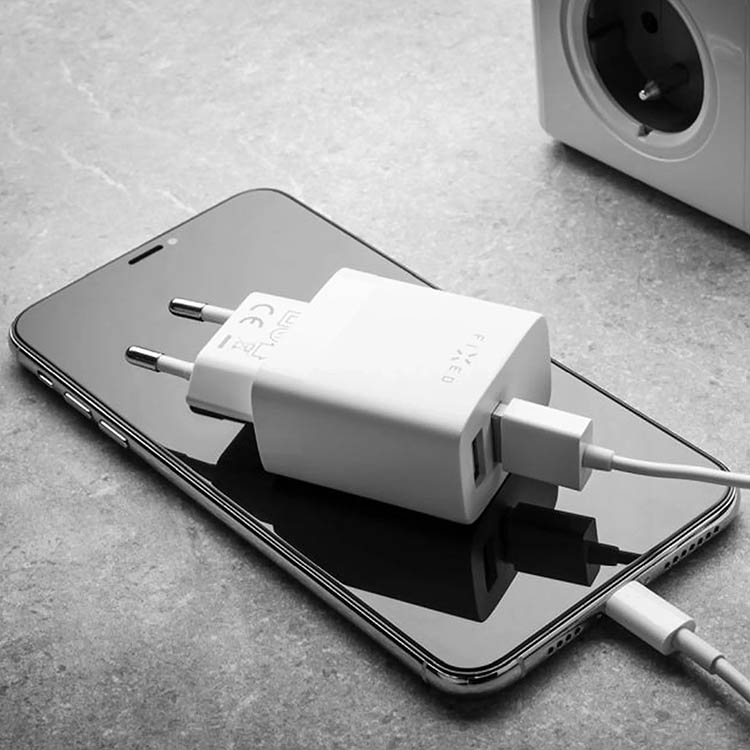 USB-laddare med flera portar