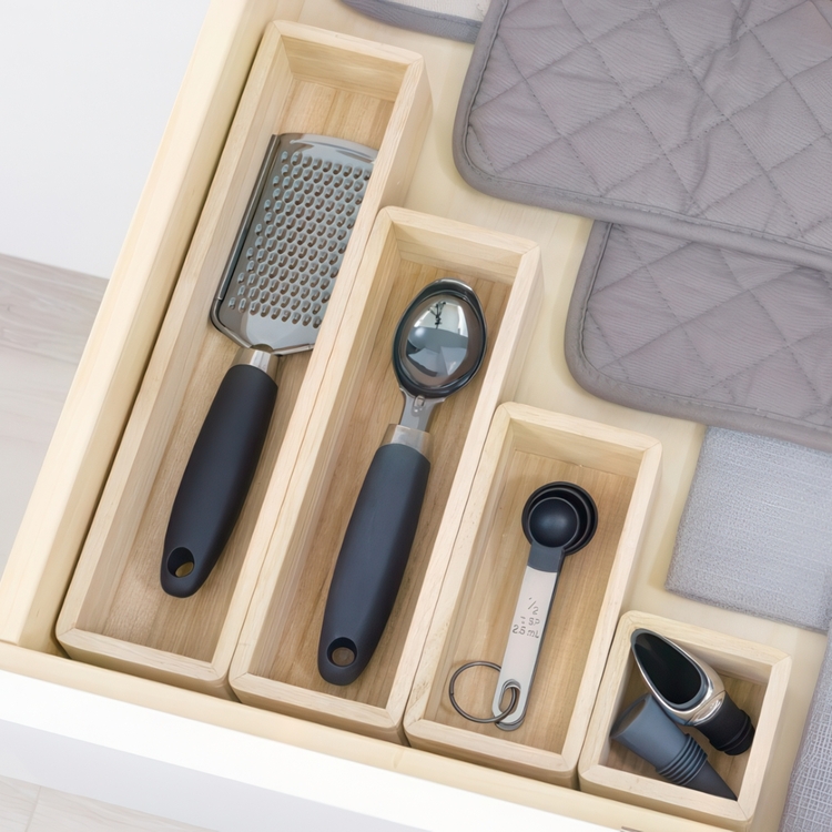 Förvaringsbricka, THE HOME EDIT SMALL DRAWER ORGANIZER, 7,6 x 15,2 x H 5,1 cm, Natur
