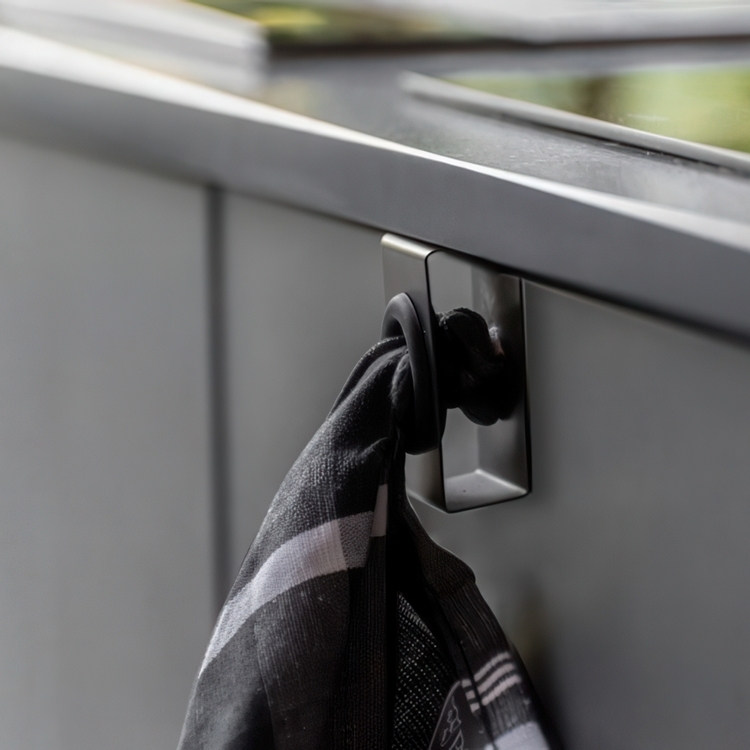 Handukshållare, över dörr, i metall, OUT DOOR, Svart 