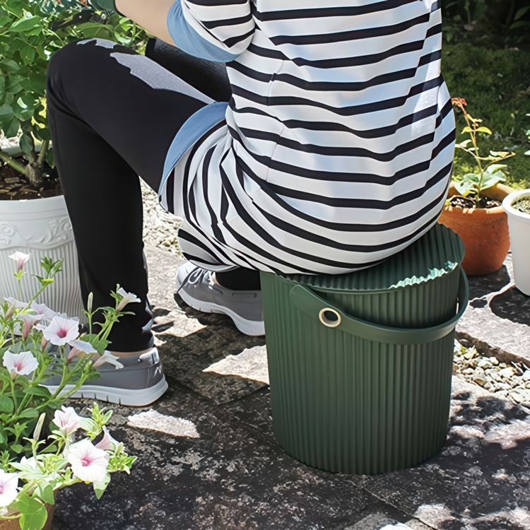 Hink med lock 20L, Omnioutil, Grön/Mörkgrön