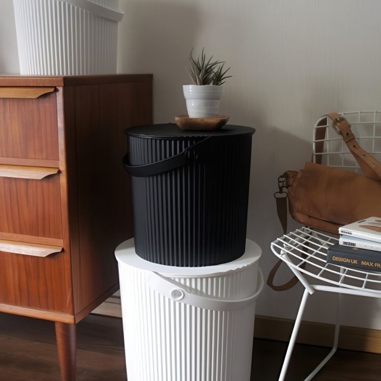 Hink med lock 10L, Omnioutil, Vit