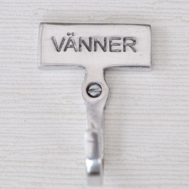Krok med skylt, VÄNNER, Exmez, Sandgjuten aluminium