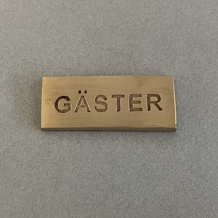 Skylt , GÄSTER, 5 x 2 cm, Exmez, Borstad Mässing