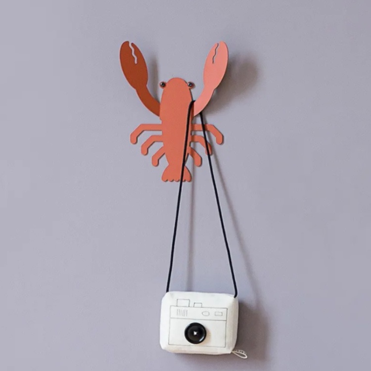 Väggkrok av återvunnen metall, LOBSTER, 15 x 20 cm, Orange