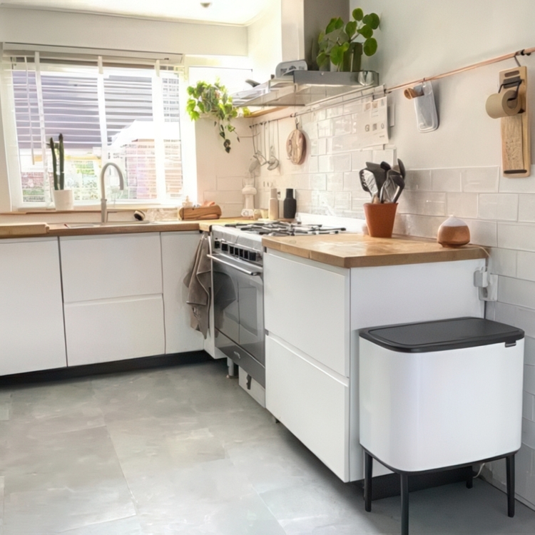 Återvinningsstation på ben med 2 fack, Brabantia
