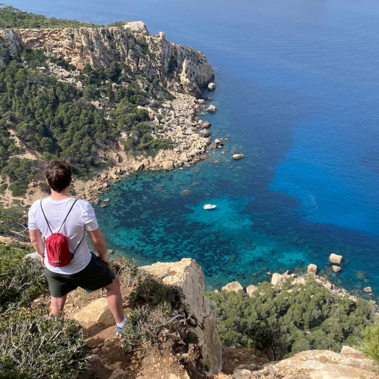 Semestra på hemmaplan